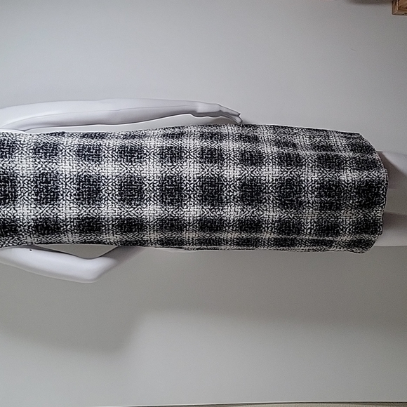 BCBGeneration, black and white plaid vest - Picture 12 of 13
